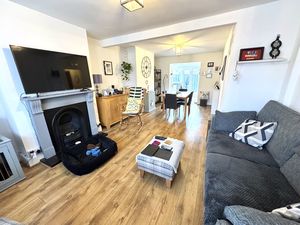 Photo 1- click for photo gallery